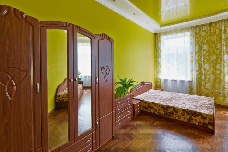 2 – кімнатна по вул. Лисенка 9