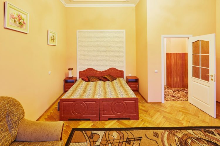 2 – кімнатна по вул.Личаківська 16