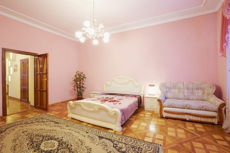 3 – кімнатна по вул. Снопківська 6