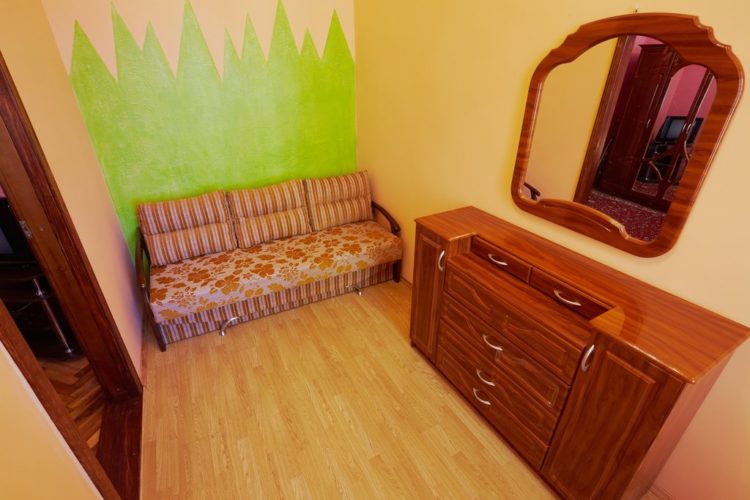 2 — комнатная квартира по ул. Театральная